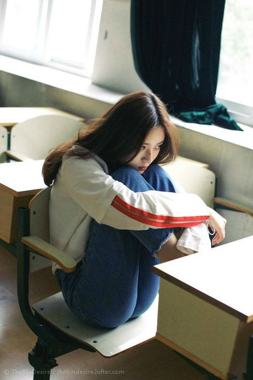赛车手的训练天幕后：体能与心理训练揭秘，赛车手体能训练内容
