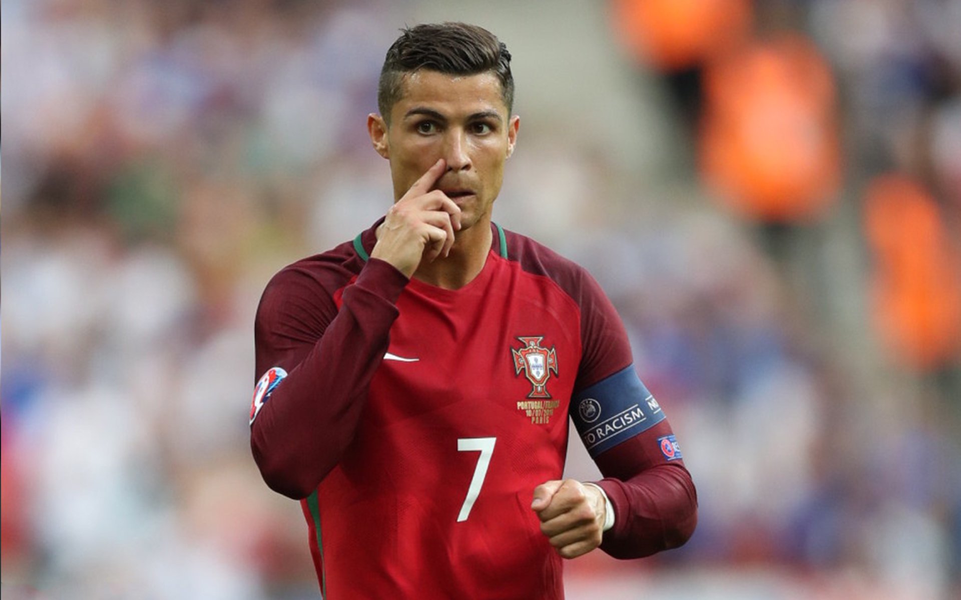 英超球队通过视频语言分析提升集体战术会议效率，英超官方解说